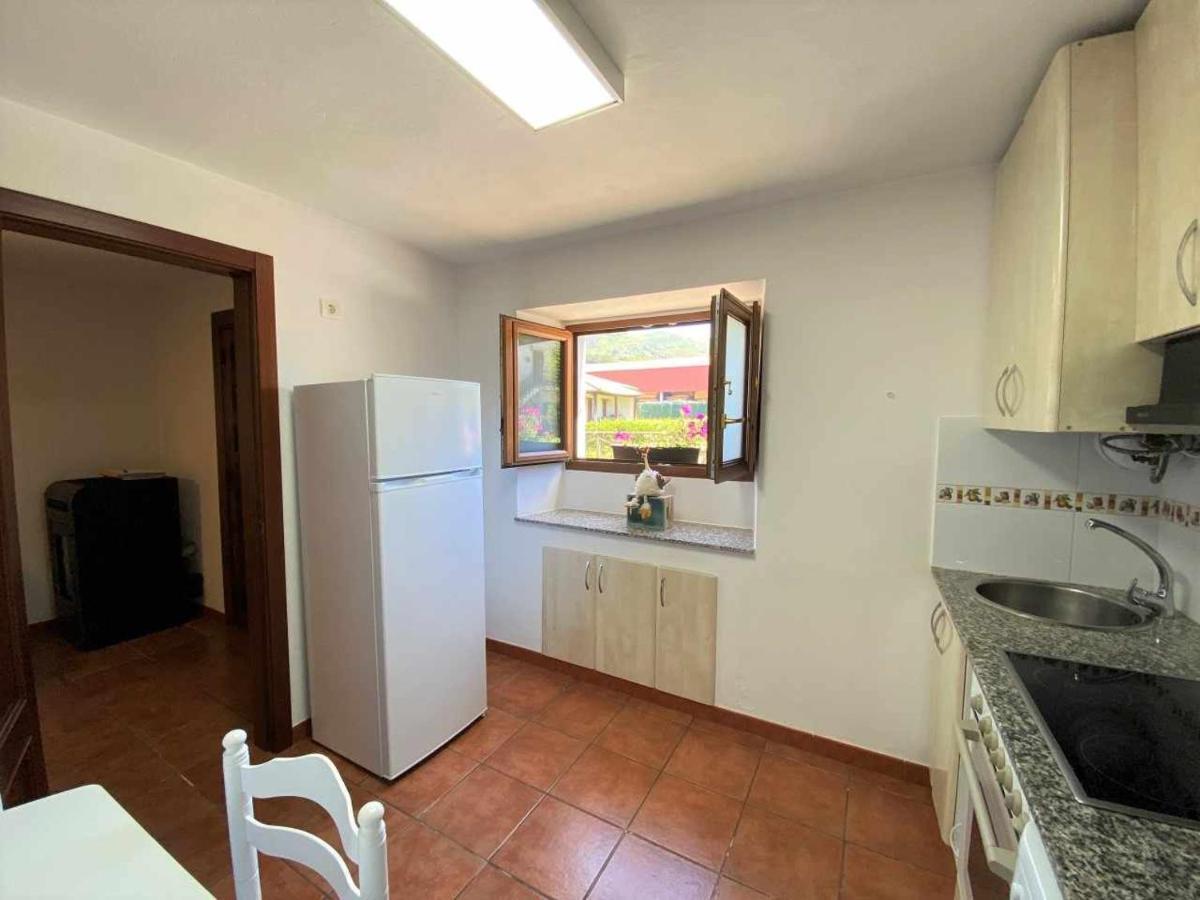 Casa Maribel Onís Екстериор снимка