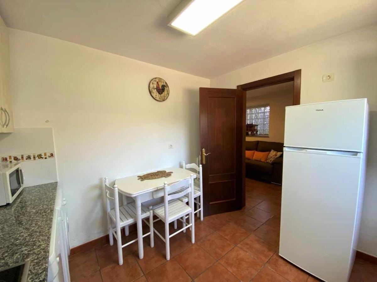 Casa Maribel Onís Екстериор снимка