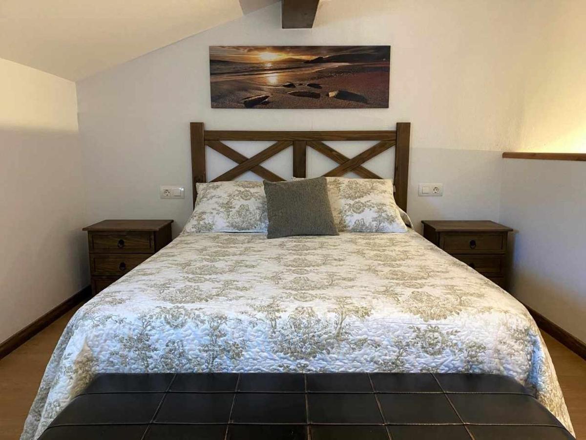 Casa Maribel Onís Екстериор снимка